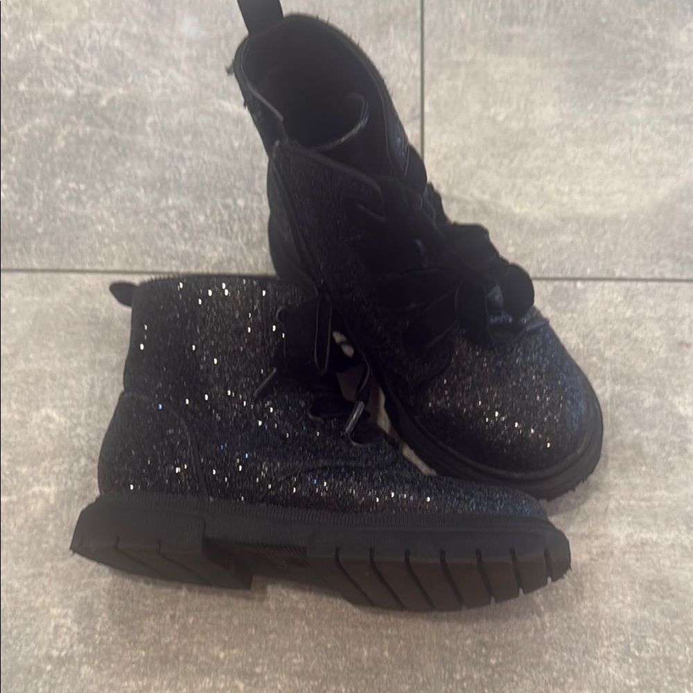 Cat & Jack Black Chunky Sole Sparkle Boots